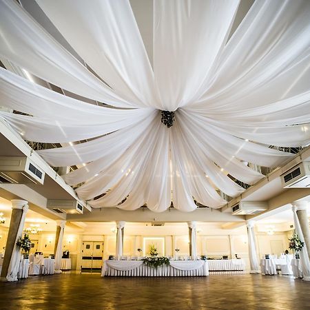 Hotel Kuban プシュチナ エクステリア 写真